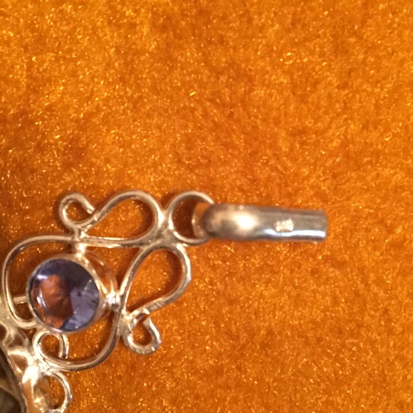 Pendant - Picture 3 of 3